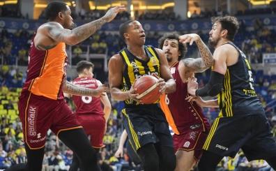 Fenerbahçe Beko ceza sonrası yaşanan tepkiler ve alınan önlemlerle saha içi dışı disiplin artırılıyor.