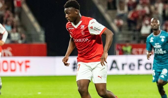 Galatasaray transferleri sıcak gündemde. Victor Osimhen ve yeni transfer hedefleri kulübün geleceğini şekillendiriyor.