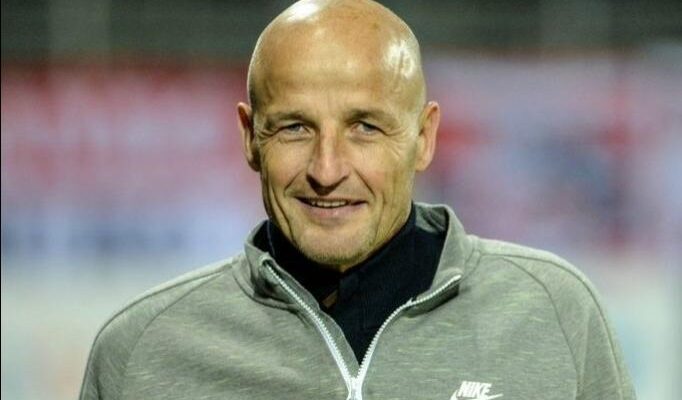 Sporx canlı skor güncellemeleri ile Süper Lig ve diğer spor dallarında anlık maç sonuçları ve haberler cebinizde.