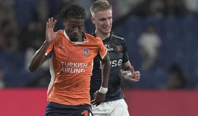 Sporx canlı spor haberleri ile Süper Lig, transferler ve anlık skorlar parmaklarınızın ucunda. Canlı spor takibi için Sporx şimdi keşfedin.