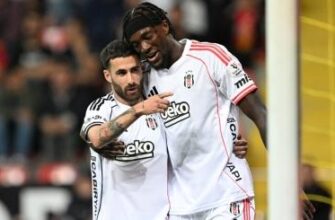 Sporx Canlı Skor Bildirimleri ile Süper Lig ve uluslararası maçlarda anlık skorlar ve son dakika spor haberlerini yakalayın.